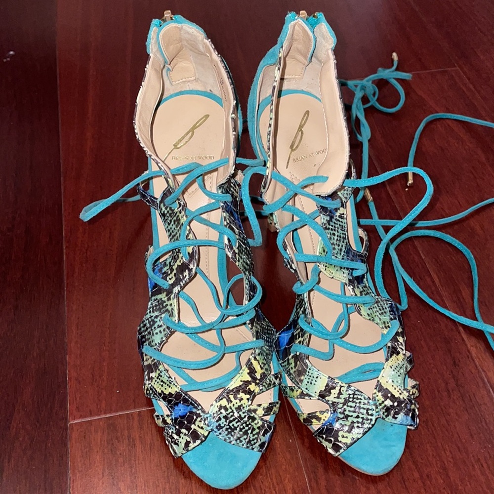 Designer Brian Atwood Turquoise snake skin ankle wrap heels size 7 New